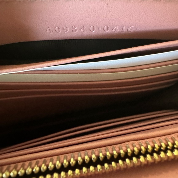 Gucci 🎀 WOC - Picture 11 of 16